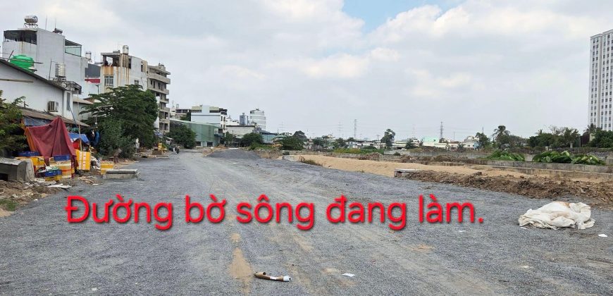 hem xe hoi tranh nhau le duc tho go vap 6m (2)