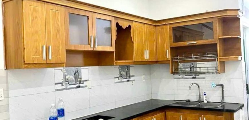 khu vuc bep gon gang toi uu dien tich.jpg