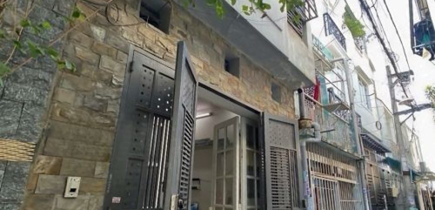 Bán nhà Gò Vấp chính chủ đường Quang Trung phân khúc dưới 4 tỷ, mặt tiền nhà đúc bê tông cốt thép kiên cố, vuông vức, thiết kế hiện đại dọn vào ở ngay.