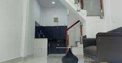 Không gian phòng khách hiện đại thoáng mát tại căn nhà bán Lê Đức Thọ Phường 17 Quận Gò Vấp diện tích 25m2.