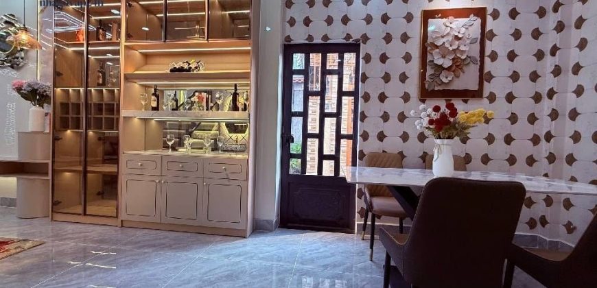 Không gian khu bếp tiện nghi hiện đại căn nhà hẻm đường Thống Nhất Phường 16 Gò Vấp