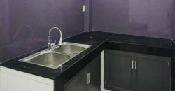 Khu vực nhà bếp tiện nghi tủ bếp kệ bếp gắn sẵn tại căn nhà bán hẻm 472 Lê Đức Thọ Phường 17 Gò Vấp.