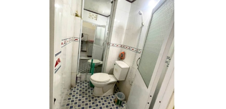 nhà vệ sình đường thống nhất gò vấp,gàn chợ xóm mới