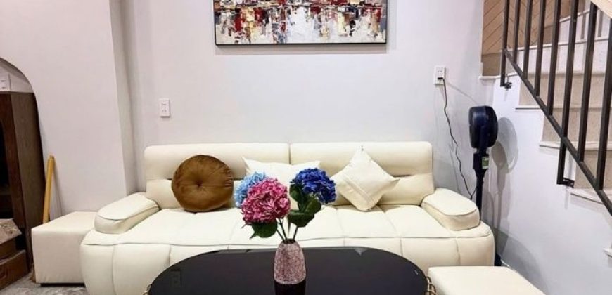 phong khach nha nguyen oanh fhuong 17 go vap (2)