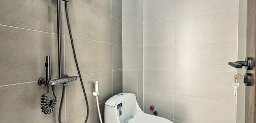 wc nha quang trung go vap 6.jpg