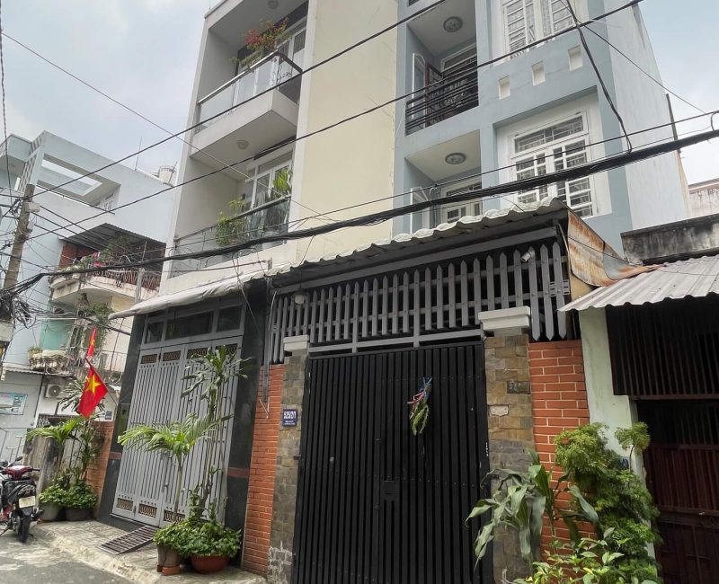 bán nhà đường tân sơn ,phường 12 gò vấp,4 phòng ngủ hẻm xe hơi