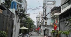 ban nha duong tan son phong 12 go vap mat tien hem xe hoi.jpg
