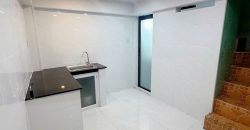 Khu bếp nhỏ xinh ngăn nắp tại nhà đường Nguyễn Oanh Phường 17 Gò Vấp gọn gàng