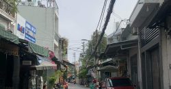 Mặt tiền rộng 4.5m của nhà Phường 16 Gò Vấp, phù hợp ở kết hợp kinh doanh.