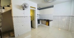 Khu vực nhà bếp hiện đại, thiết kế tối ưu cho dòng sản phẩm nhà gò vấp dưới 5 tỷ đường Nguyễn Văn Lượng.