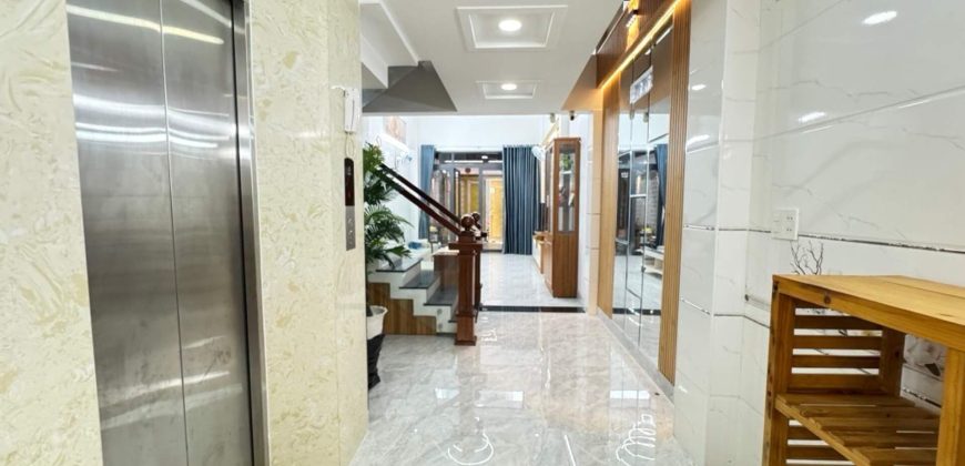 Thiết kế phòng khách hiện đại tặng kèm full nội thất cao cấp tiền tỷ tại nhà Nguyễn Duy Cung Gò Vấp.