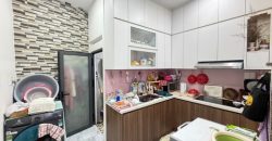 Khu vực nhà bếp gọn gàng tiện nghi căn nhà Gò Vấp dưới 4 tỷ