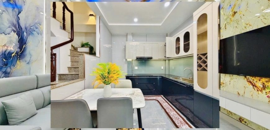Phòng khách rộng rãi, nội thất cao cấp, không gian mở và thoáng sáng tại căn nhà bán Phạm Văn Chiêu Gò Vấp.