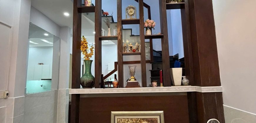 Phòng khách nhà Gò Vấp dưới 4 tỷ tại Nguyễn Văn Khối Phường 9 rộng rãi và sáng thoáng đẵng
