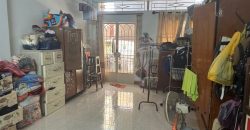 Phòng khách nhà Gò Vấp đường Nguyễn Văn Khối, nhà hẻm xe hơi, không gian rộng rãi, thoáng sáng, thiết kế hiện đại.