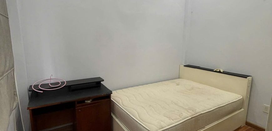 Phòng ngủ nhà Gò Vấp dưới 4 tỷ tại Nguyễn Văn Khối Phường 9 gọn gàng và thoáng mát,gan ban công