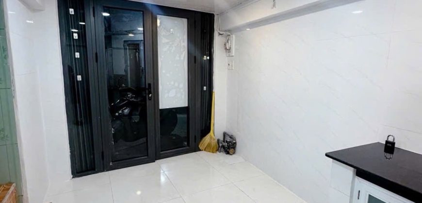 Không gian phòng khách nhà Gò Vấp dưới 3 tỷ đường Nguyễn Oanh Phường 17 rỗng rãi