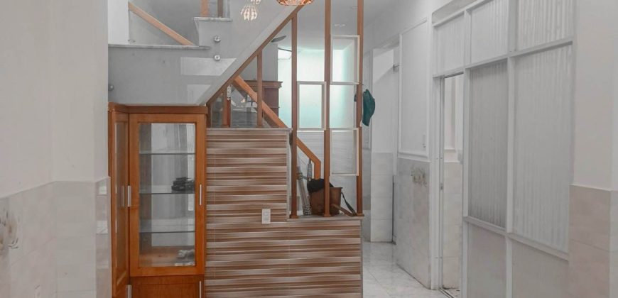 Bán nhà đường Quang Trung Phường 8 64m² hẻm xe hơi 4 tầng 4 phòng ngủ