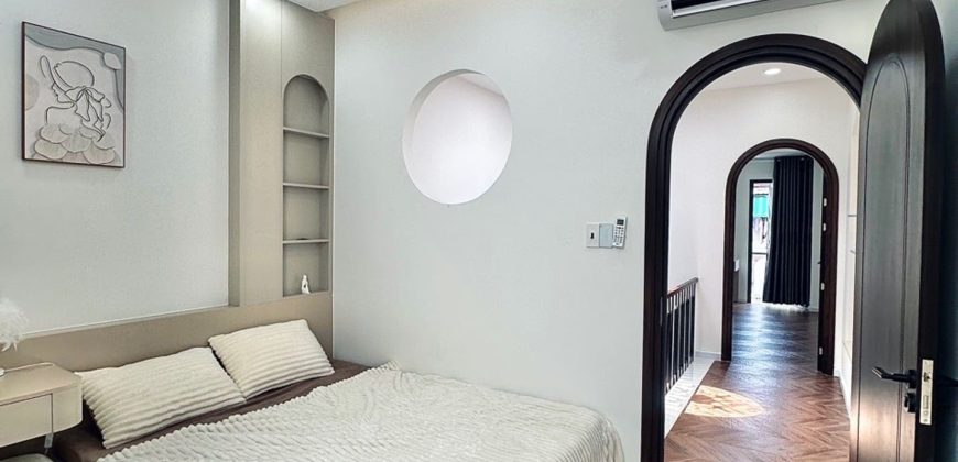 Phòng ngủ thứ hai nhà Gò Vấp dưới 7 tỷ, quận Gò Vấp, bán nhà đường Quang Trung, Phường Gò Vấp, không gian yên tĩnh, đón gió tự nhiên.