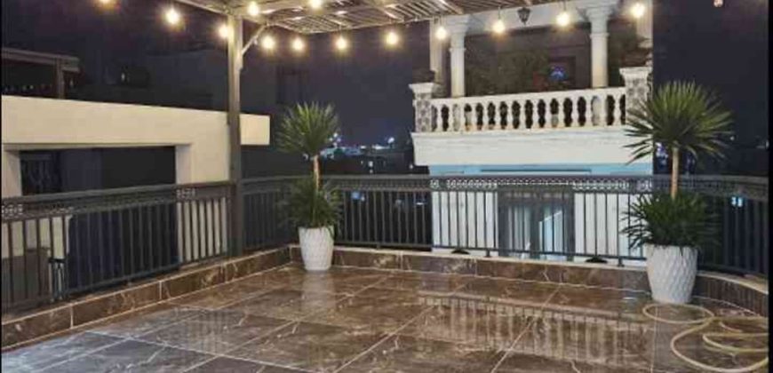 Nội thất phòng ngủ master rộng rãi thoáng mát của căn nhà phố Gò Vấp hẻm xe hơi đường Quang Trung