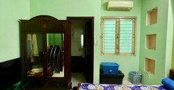 Phòng ngủ master bán nhà Gò Vấp đường Quang Trung Phường Gò Vấp Quận Gò Vấp, rộng rãi, có cửa sổ thoáng mát, nhà Gò Vấp dưới 7 tỷ pháp lý rõ ràng.