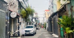 Hẻm xe hơi đường Nguyễn Văn Khối, Phường 8, Gò Vấp trước căn nhà rộng rãi, khu dân cư an ninh, thuận tiện sinh hoạt.