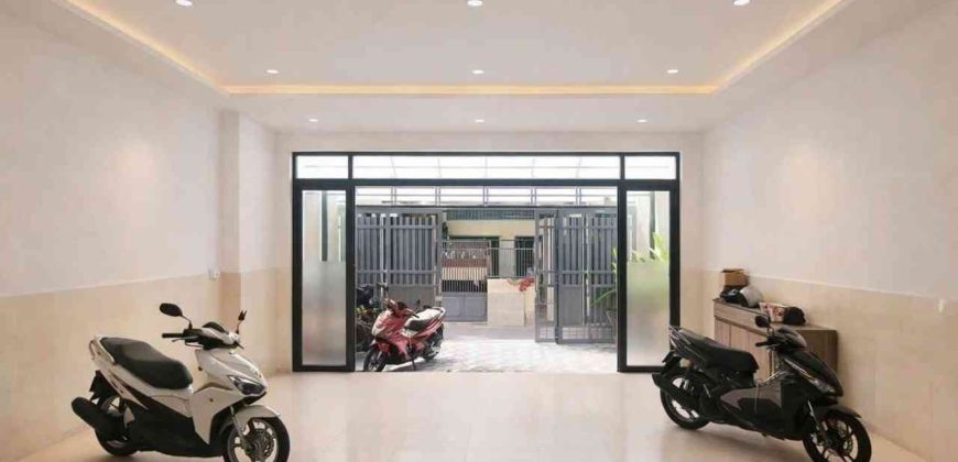 Phòng khách bán nhà đường Quang Trung Phường 11 Gò Vấp rộng rãi, nhà đẹp Gò Vấp, nhà phố Gò Vấp dưới 9 tỷ.