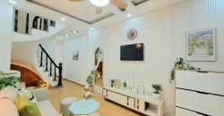 Phòng khách rộng rãi của nhà phố Gò Vấp trên đường Thống Nhất Phường 11 quận Gò Vấp, không gian sáng thoáng và bố trí hợp lý.