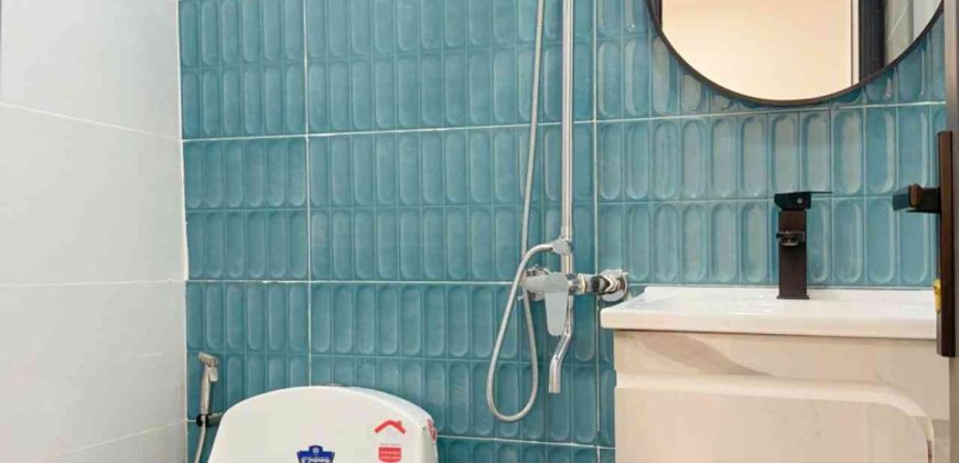Nhà vệ sinh nhà Gò Vấp dưới 6 tỷ tại đường Quang Trung, Phường 10 cũ, quận Gò Vấp, đầy đủ thiết bị hiện đại.