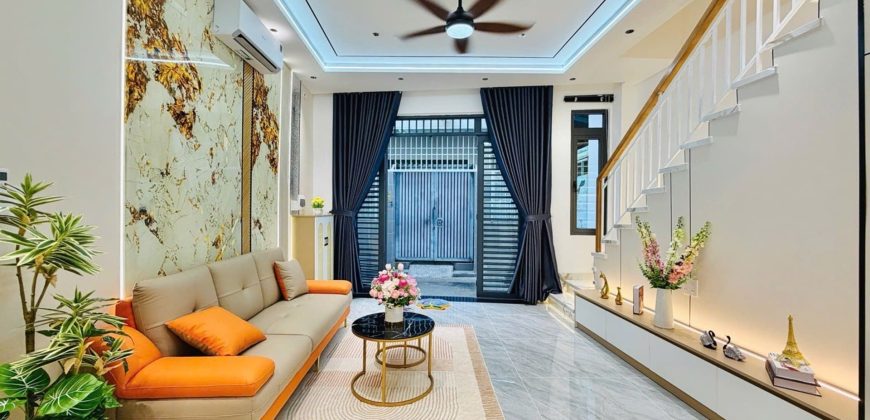 Nội thất cao cấp phòng khách nhà quận Gò Vấp giá dưới 6 tỷ