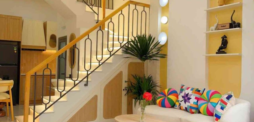 Nhà Gò Vấp dưới 6 tỷ phòng khách rộng đẹp tại đường Quang Trung, Phường 10 cũ, quận Gò Vấp, không gian sáng thoáng, thiết kế hiện đại, dọn vào ở ngay.