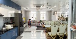 Phòng khách bán nhà Gò Vấp đường Nguyễn Văn Khối Phường 11 diện tích 41m² thiết kế hiện đại và thông thoáng.