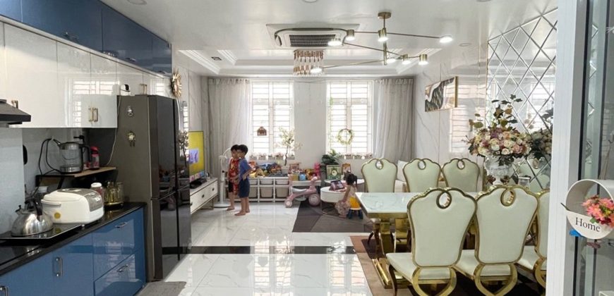 Phòng khách bán nhà Gò Vấp đường Nguyễn Văn Khối Phường 11 diện tích 41m² thiết kế hiện đại và thông thoáng.