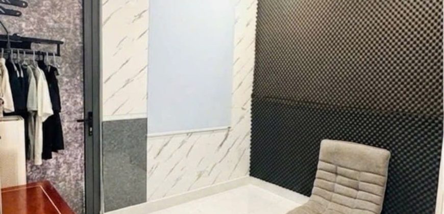 Phòng khách nhà Gò Vấp đường Nguyễn Văn Khối Phường 9 rộng và sáng