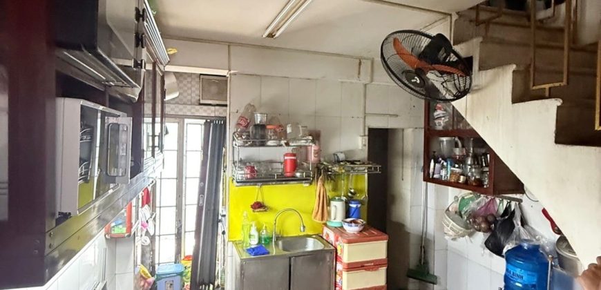 Khu bếp nhà Gò Vấp dưới 6 tỷ đường Nguyễn Văn Lượng, Phường An Hội Đông, quận Gò Vấp, bố trí gọn gàng, tiện nghi, phù hợp gia đình.