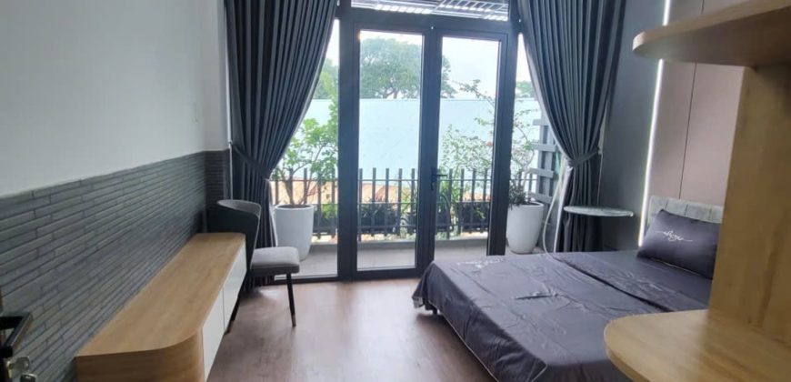 Phòng khách rộng và sáng của nhà đường Nguyễn Oanh Phường 10, quận Gò Vấp, thiết kế hiện đại, phù hợp gia đình tìm Nhà đẹp Gò Vấp.
