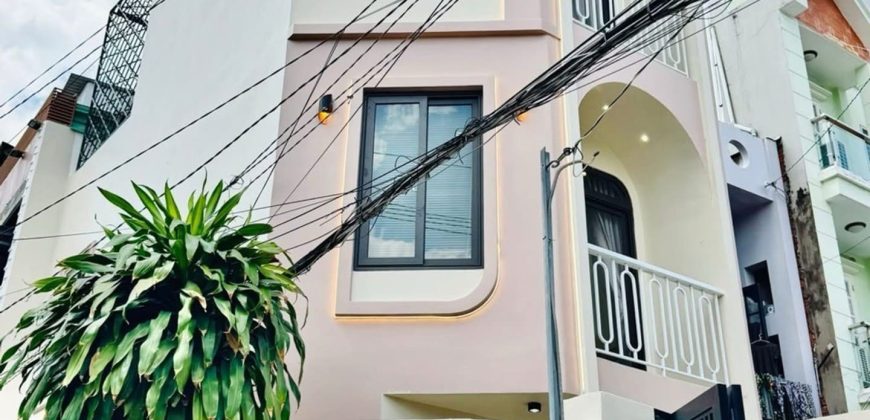 Mặt tiền nhà đẹp Gò Vấp trên đường Nguyễn Văn Lượng, Phường 17 cũ, nay thuộc Phường Gò Vấp, Quận Gò Vấp