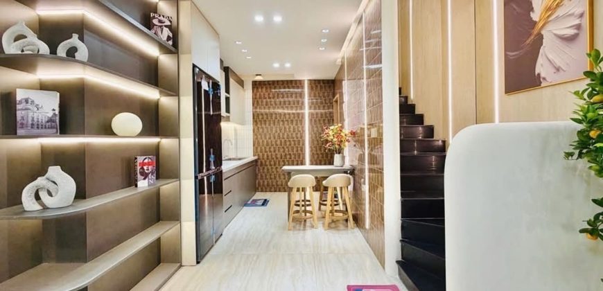 Bán Nhà Đẹp Gò Vấp Đường Phan Văn Trị Phường 10, 3 Tầng Full Nội Thất