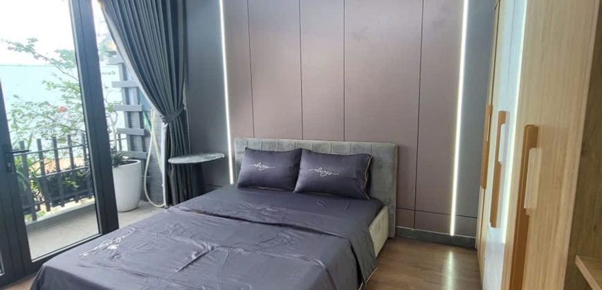 nPhòng ngủ thứ hai tại nhà đường Nguyễn Oanh Phường 10, quận Gò Vấp, đón ánh sáng tự nhiên, thích hợp cho gia đình nhiều thành viên.