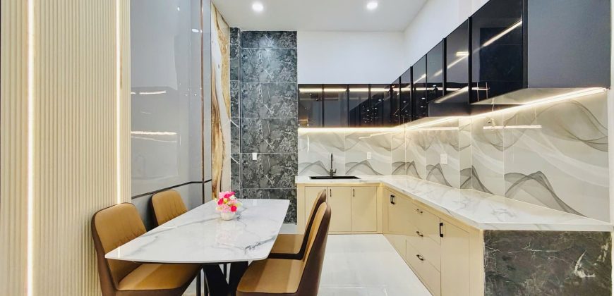 nhà bếp can nhà dường nguyễn van khối