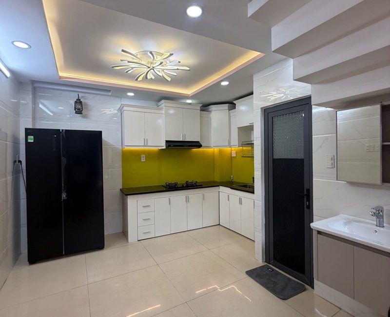 Bán nhà Phan Văn Trị Phường 10 Gò Vấp 40m² 5 tầng hẻm xe hơi