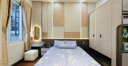 Phòng ngủ chính của bán nhà đường Nguyễn Văn Lượng Phường 17, quận Gò Vấp có không gian yên tĩnh, phù hợp người tìm Nhà quận Gò Vấp để ở.