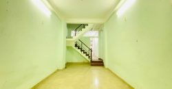 Phòng khách nhà Phan Văn Trị Gò Vấp dưới 6 tỷ, không gian sinh hoạt của căn nhà 3 tầng tại Phường 10